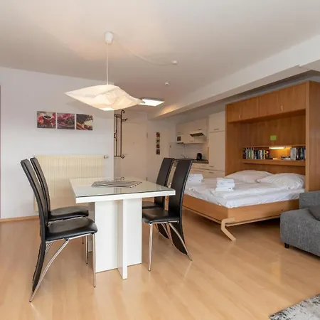 Appartementhaus Eichsfeldia 16 Mit Balkon Apartman *