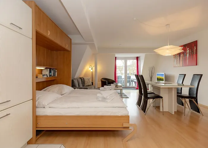 Appartementhaus Eichsfeldia 16 Mit Balkon * Ostseebad Kühlungsborn